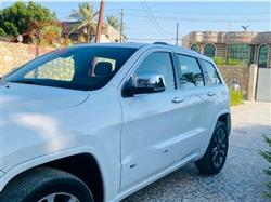 جیپ گراند شیرۆکی